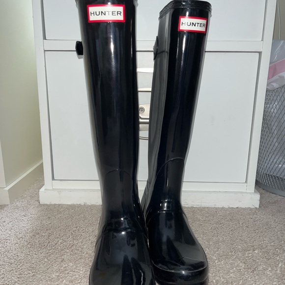 Hunter Black Women’s Original Tall Gloss Rain Boots - size US 5, EK 36, UK 3 - Picture 2 of 3